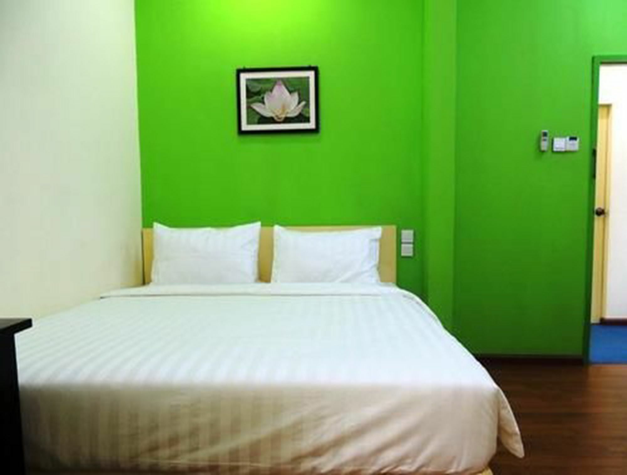 Lotus Bed & Breakfast Γιανγκόν Εξωτερικό φωτογραφία