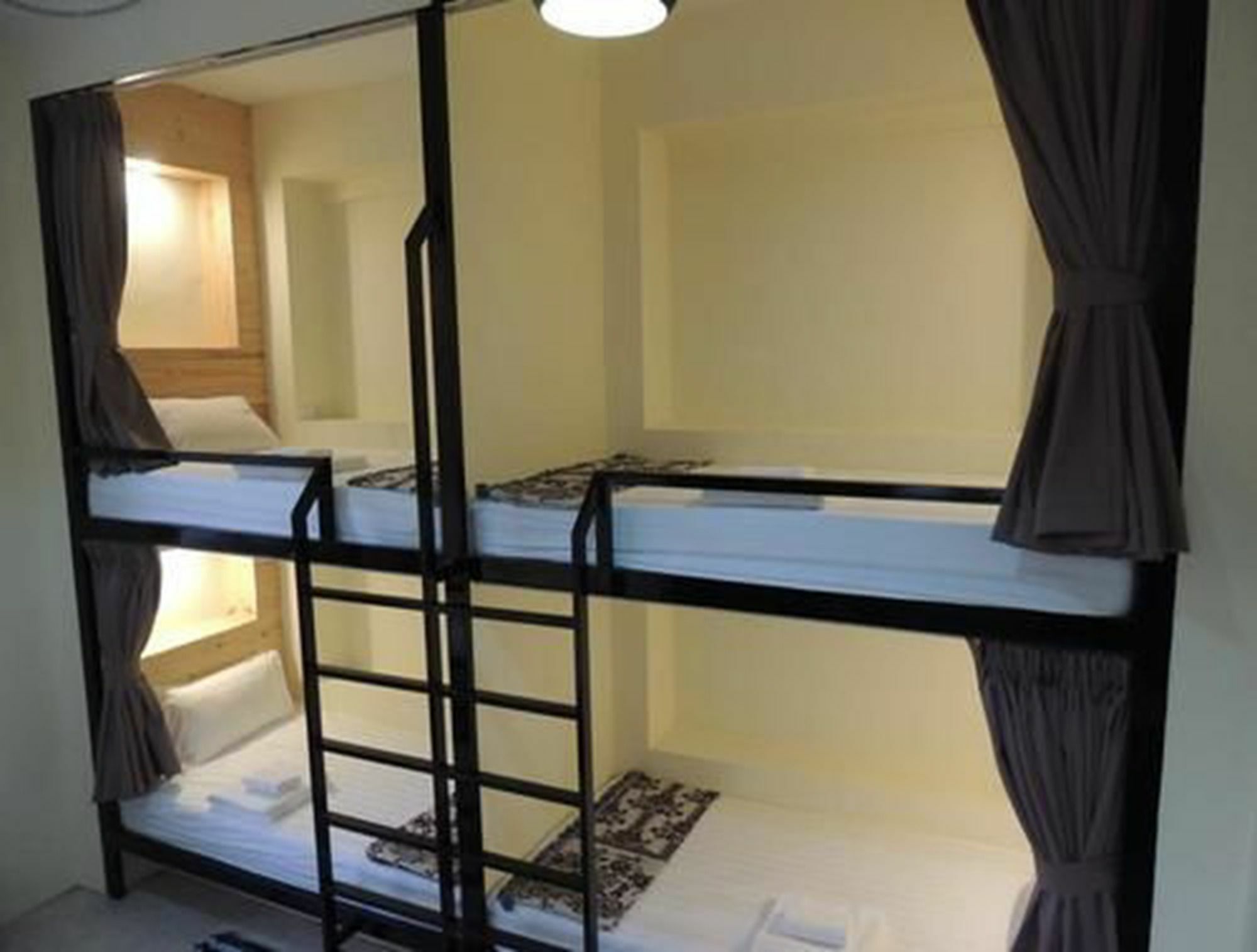 Lotus Bed & Breakfast Γιανγκόν Εξωτερικό φωτογραφία