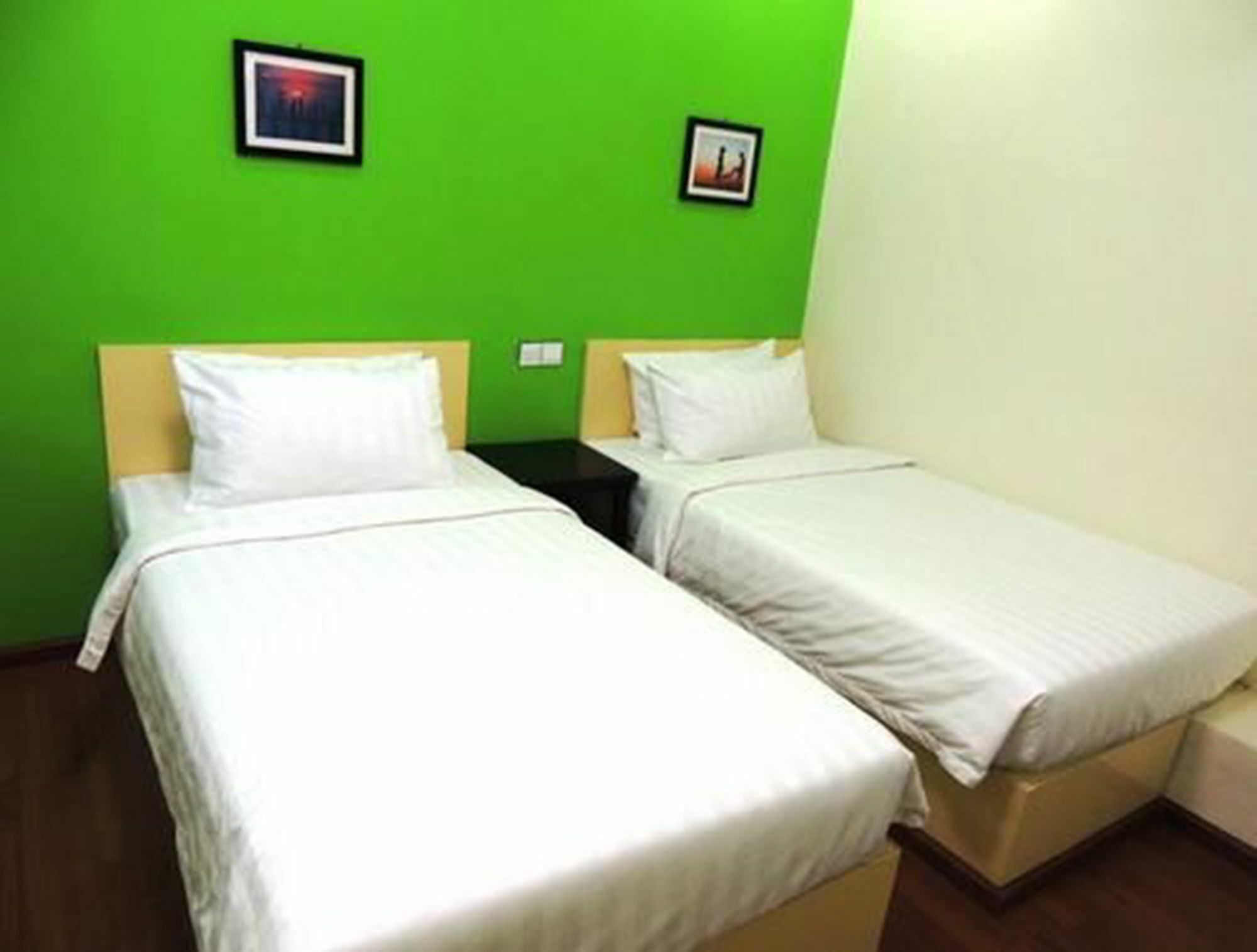 Lotus Bed & Breakfast Γιανγκόν Εξωτερικό φωτογραφία